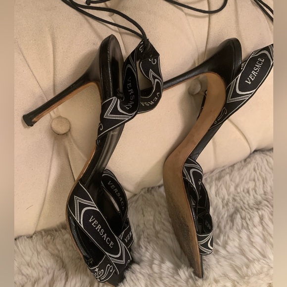 š„š„VERSACE Sandals Size 9 (Europe 40) - Picture 7 of 15